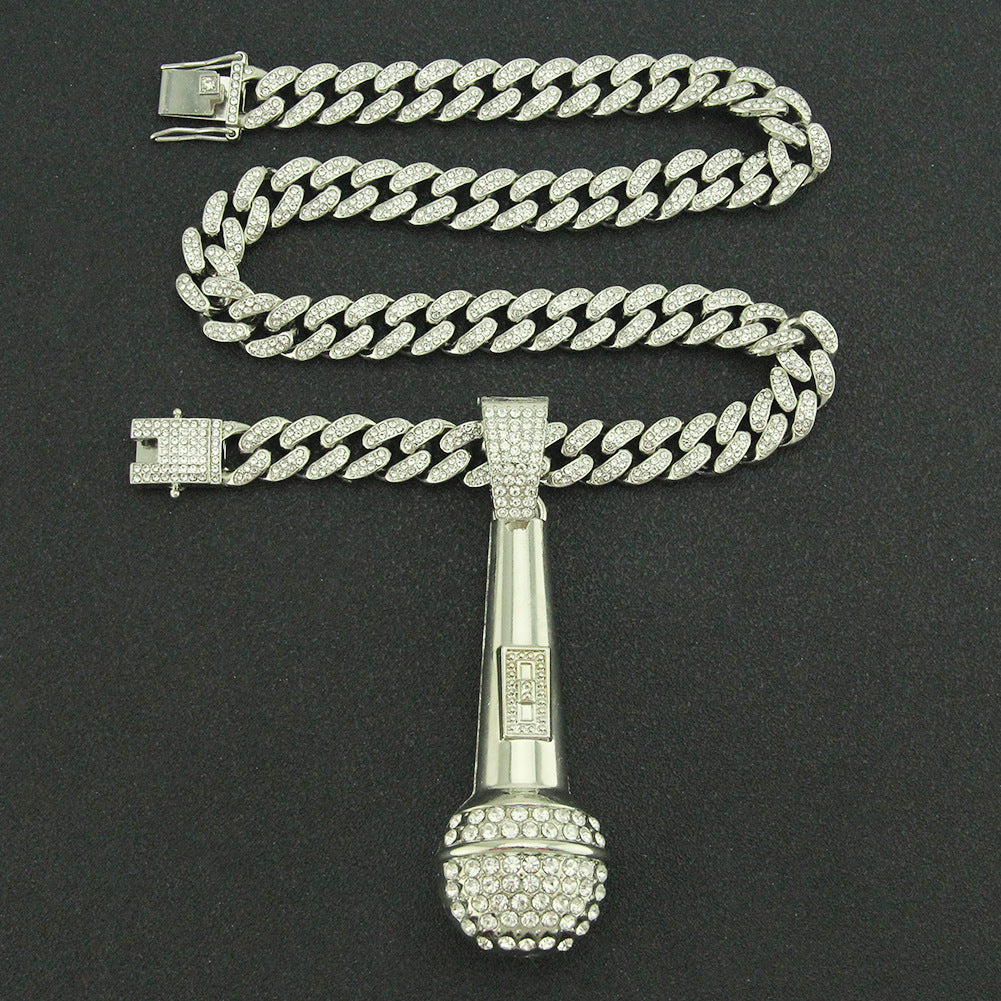 Style Pendant Necklace